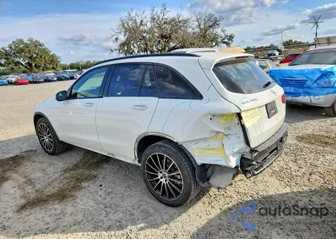 2021 Mercedes-Benz Glc 300 z USA, uszkodzony, nr VIN W1N0G8DB9MG006844
